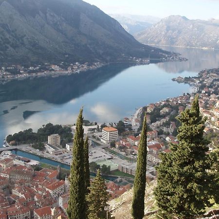 Holiday Home Amanda Hollick Kotor Exterior foto