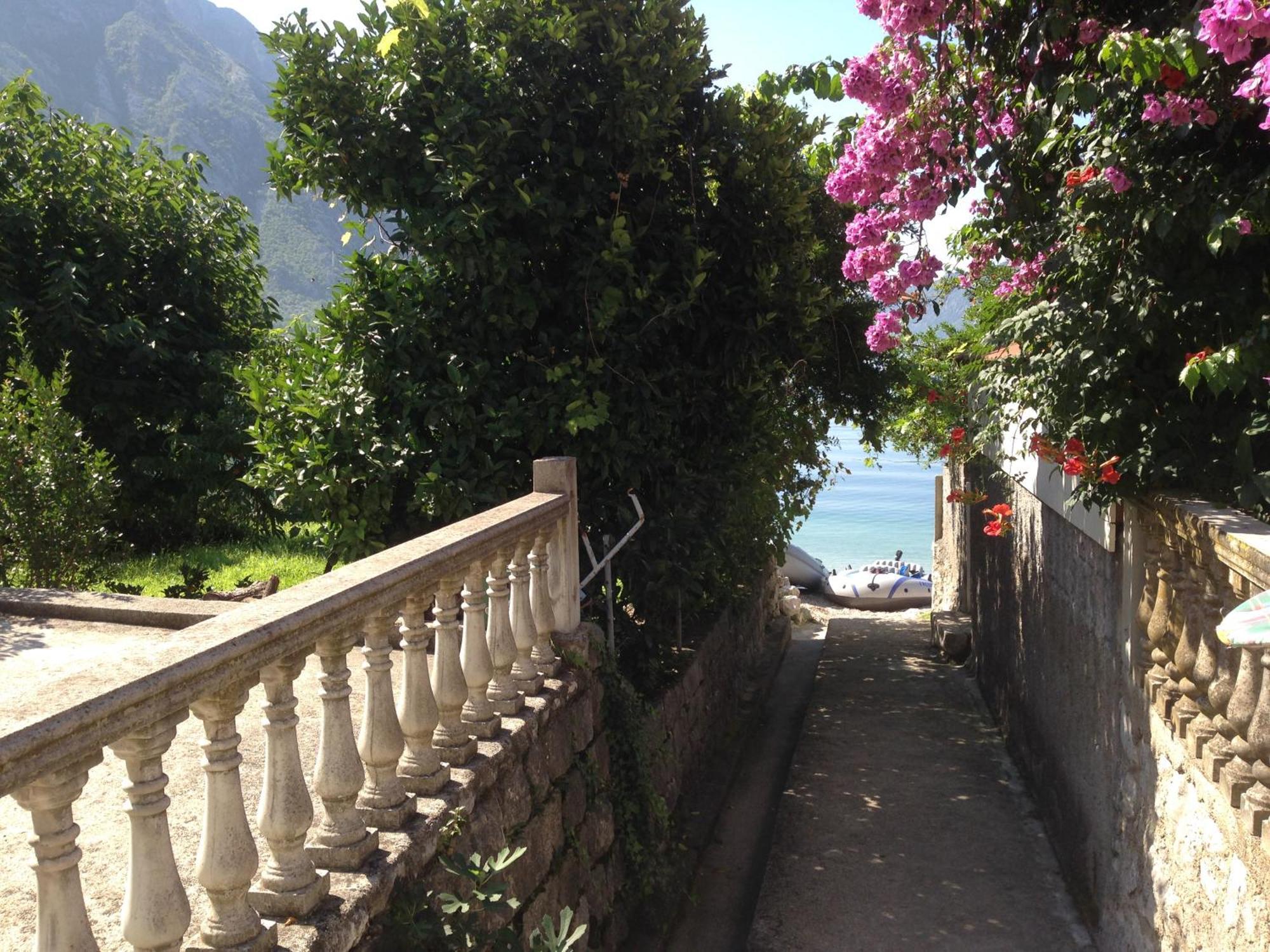 Holiday Home Amanda Hollick Kotor Exterior foto