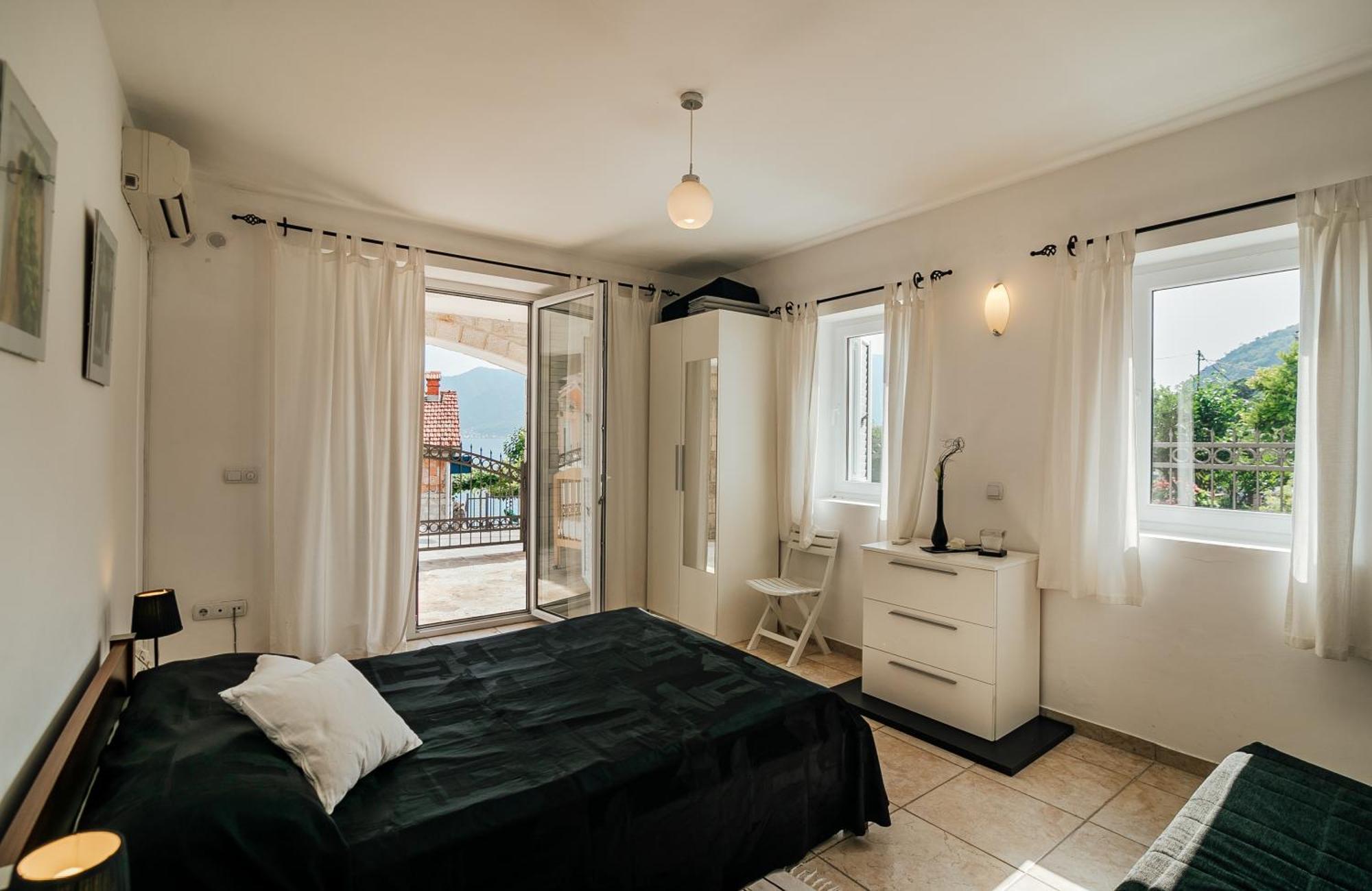 Holiday Home Amanda Hollick Kotor Exterior foto