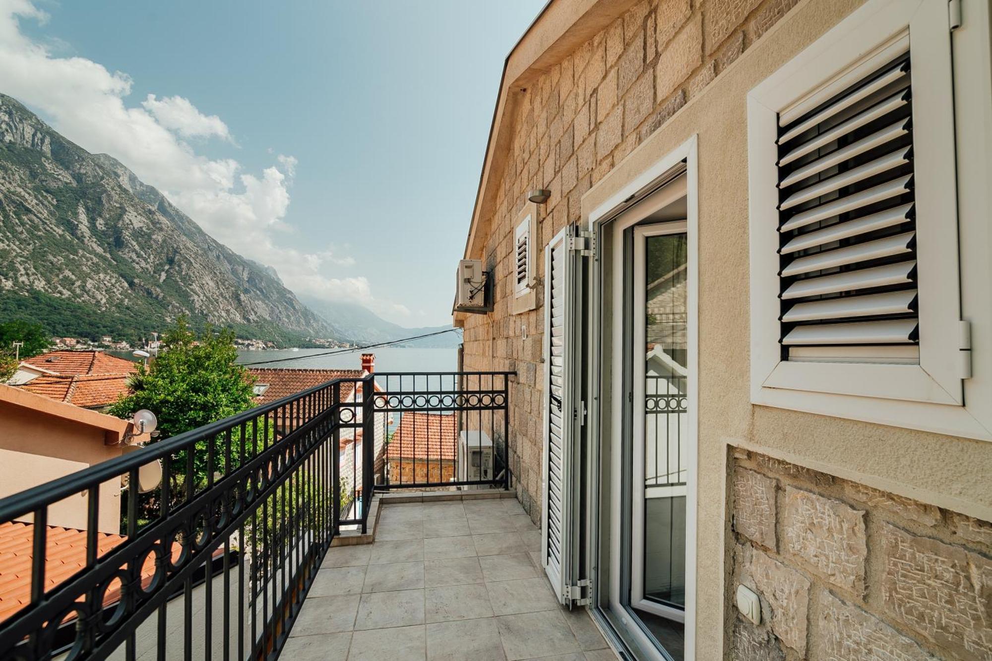 Holiday Home Amanda Hollick Kotor Exterior foto
