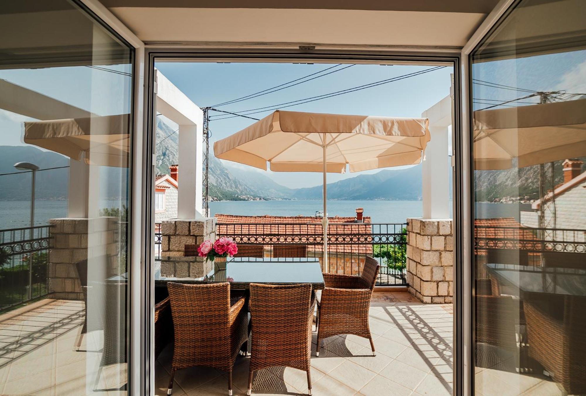 Holiday Home Amanda Hollick Kotor Exterior foto