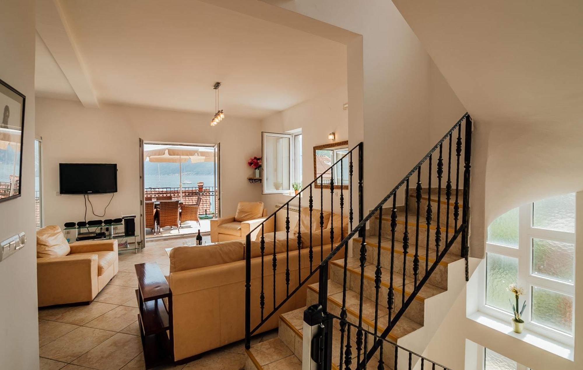 Holiday Home Amanda Hollick Kotor Exterior foto